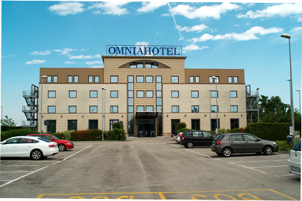 Omnia Hotel